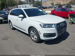 WA1LAAF70JD026235 2018 AUDI Q7