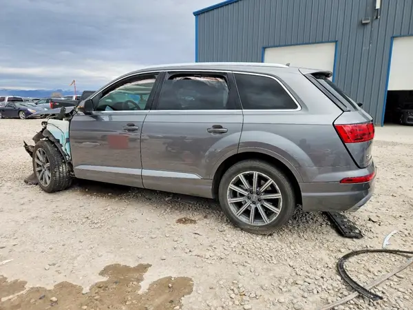 WA1LAAF70JD027708 2018 AUDI Q7 - Image 2