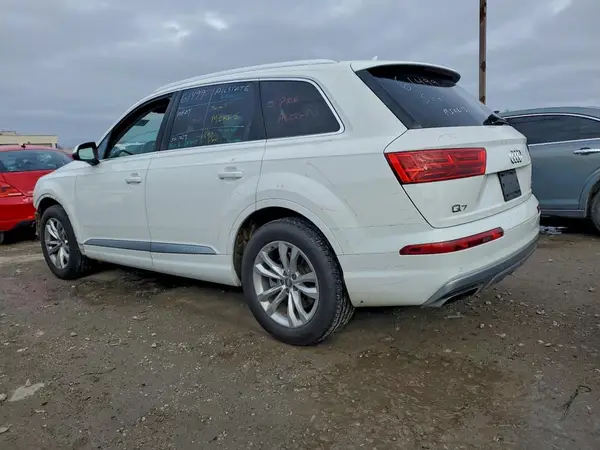 WA1LAAF70JD028003 2018 AUDI Q7 - Image 2