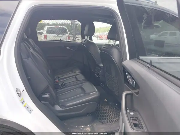 WA1LAAF70JD031855 2018 AUDI Q7 - Image 8