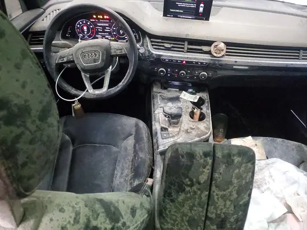 WA1LAAF70JD031886 2018 AUDI Q7 - Image 8