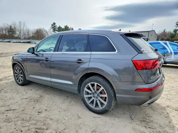 WA1LAAF70JD033427 2018 AUDI Q7 - Image 2