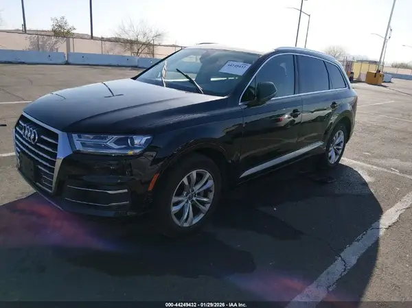 WA1LAAF70JD037025 2018 AUDI Q7 - Image 2