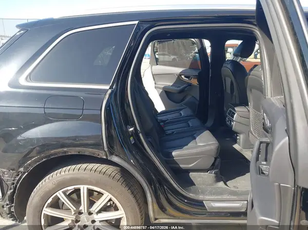 WA1LAAF70JD043049 2018 AUDI Q7 - Image 8