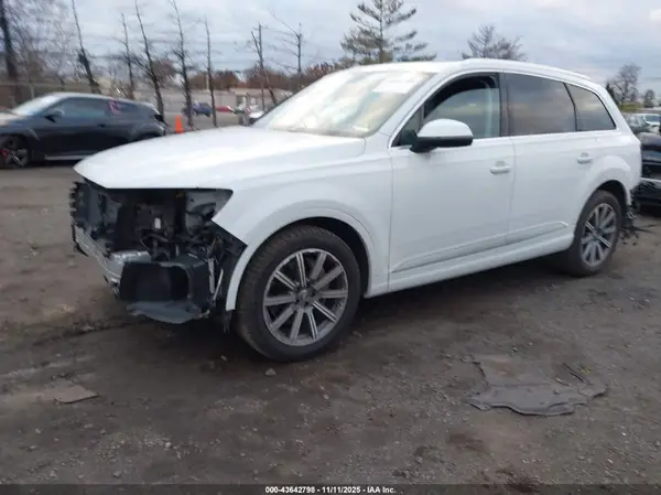 WA1LAAF70JD052043 2018 AUDI Q7 - Image 2