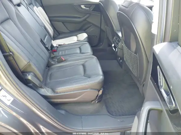 WA1LAAF70KD020498 2019 AUDI Q7 - Image 8