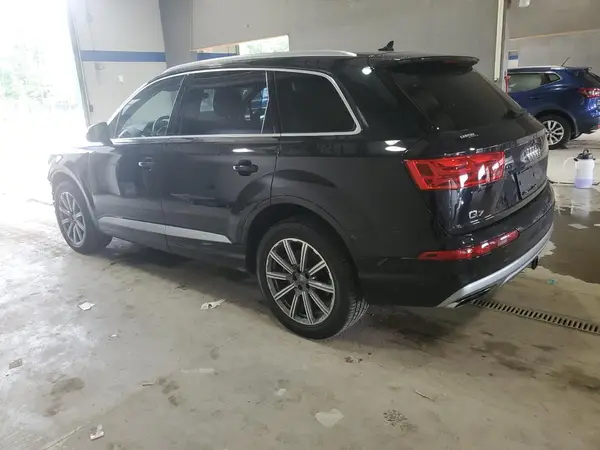 WA1LAAF70KD021151 2019 AUDI Q7 - Image 2
