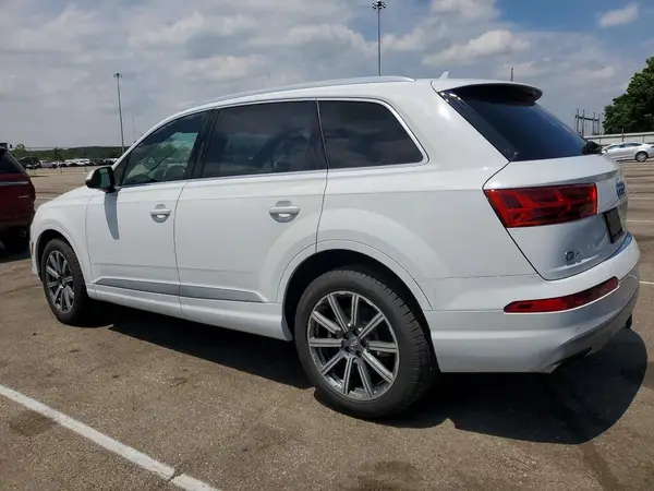 WA1LAAF70KD023577 2019 AUDI Q7 - Image 2