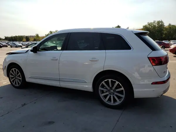 WA1LAAF70KD034899 2019 AUDI Q7 - Image 2