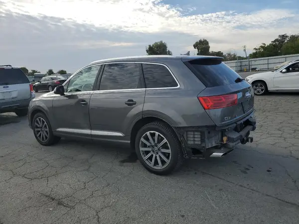 WA1LAAF70KD035003 2019 AUDI Q7 - Image 2