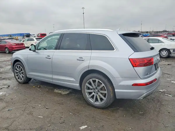 WA1LAAF70KD036653 2019 AUDI Q7 - Image 2