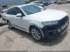 WA1LAAF70KD043683 2019 AUDI Q7