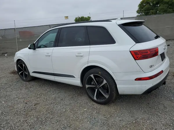 WA1LAAF70KD047717 2019 AUDI Q7 - Image 2