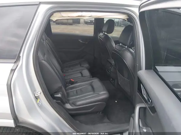 WA1LAAF70KD048995 2019 AUDI Q7 - Image 8