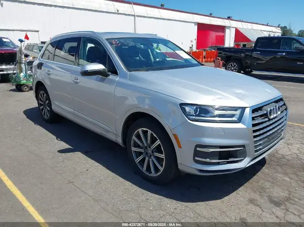WA1LAAF71HD000530 2017 AUDI Q7 - Image 1