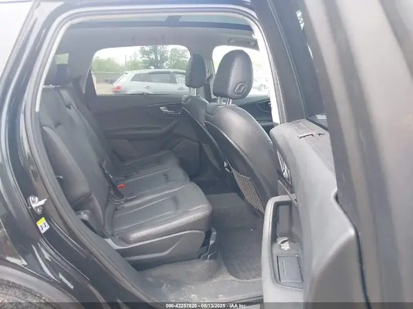 WA1LAAF71HD002374 2017 AUDI Q7 - Image 8