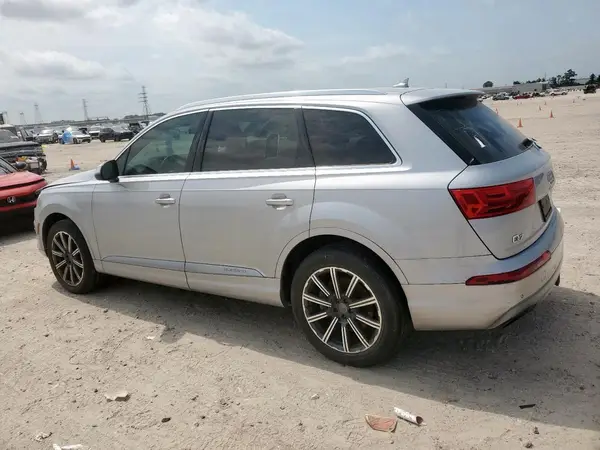 WA1LAAF71HD003203 2017 AUDI Q7 - Image 2