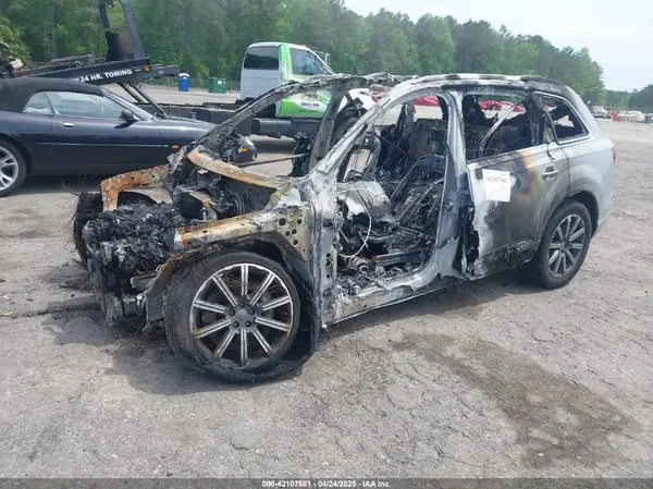 WA1LAAF71HD004576 2017 AUDI Q7 - Image 2