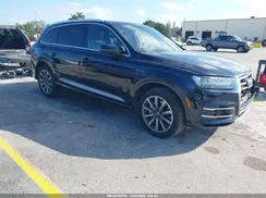 WA1LAAF71HD008904 2017 AUDI Q7