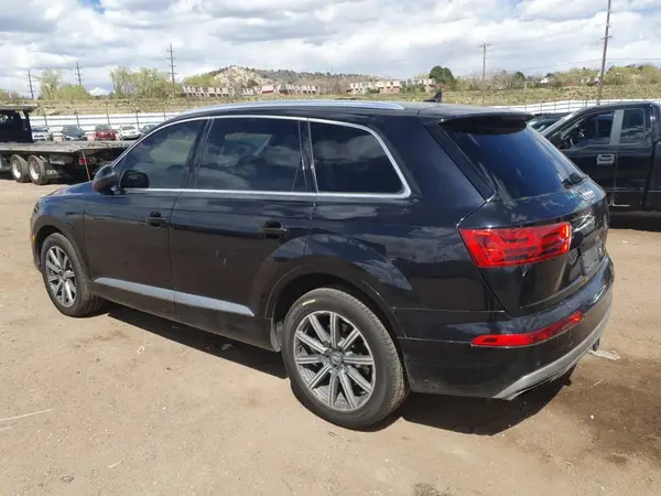 WA1LAAF71HD009745 2017 AUDI Q7 - Image 2