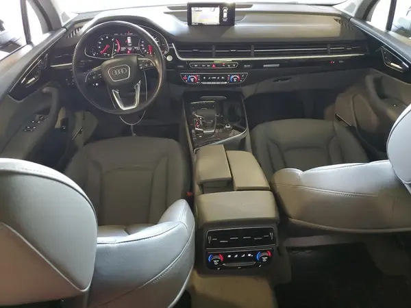 WA1LAAF71HD011821 2017 AUDI Q7 - Image 8