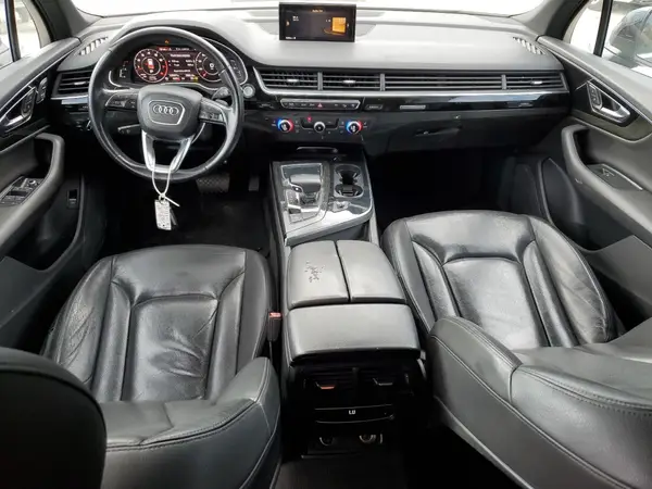 WA1LAAF71HD019451 2017 AUDI Q7 - Image 8