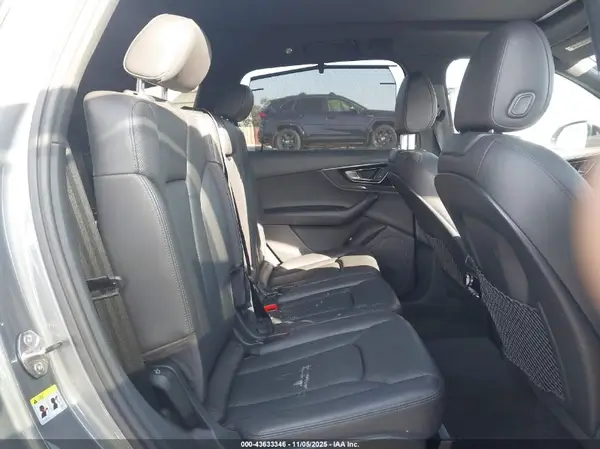 WA1LAAF71HD021667 2017 AUDI Q7 - Image 8