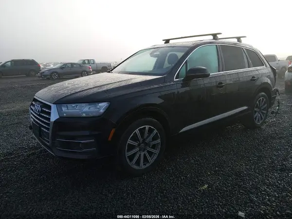 WA1LAAF71HD021698 2017 AUDI Q7 - Image 2