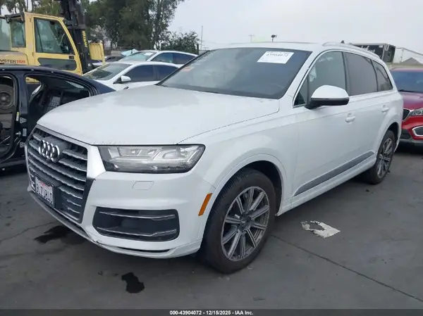 WA1LAAF71HD023063 2017 AUDI Q7 - Image 2