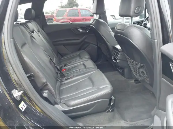 WA1LAAF71HD023838 2017 AUDI Q7 - Image 8
