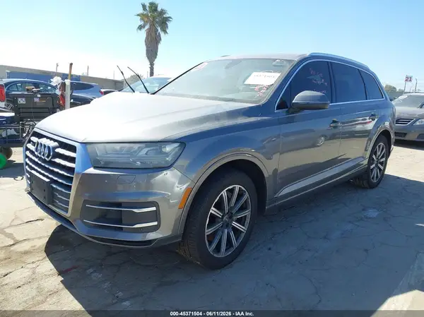 WA1LAAF71HD024262 2017 AUDI Q7 - Image 2