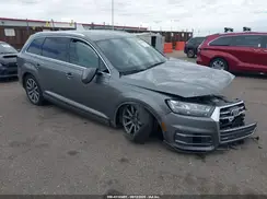 WA1LAAF71HD024777 2017 AUDI Q7