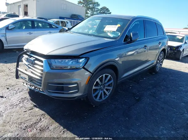 WA1LAAF71HD025718 2017 AUDI Q7 - Image 2