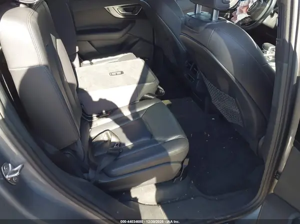 WA1LAAF71HD025718 2017 AUDI Q7 - Image 8