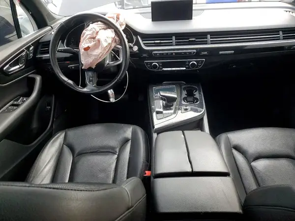 WA1LAAF71HD027467 2017 AUDI Q7 - Image 8
