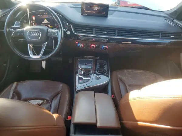 WA1LAAF71HD032958 2017 AUDI Q7 - Image 8