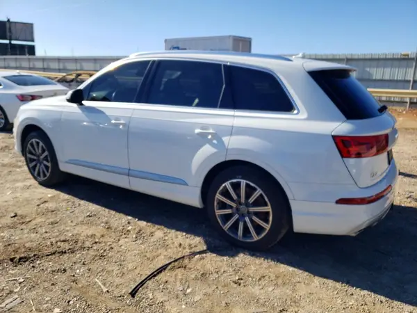 WA1LAAF71HD045984 2017 AUDI Q7 - Image 2