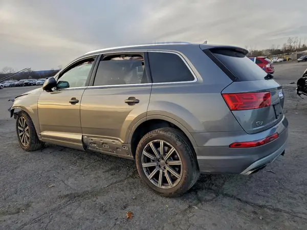 WA1LAAF71HD046195 2017 AUDI Q7 - Image 2