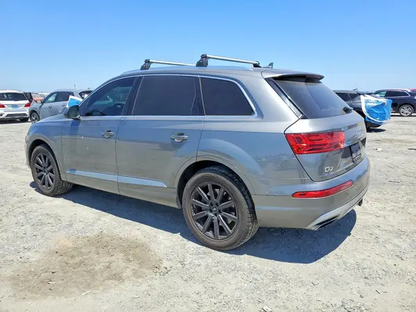 WA1LAAF71HD047671 2017 AUDI Q7 - Image 2