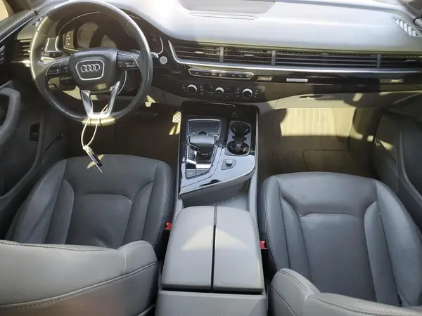 WA1LAAF71HD055768 2017 AUDI Q7 - Image 8