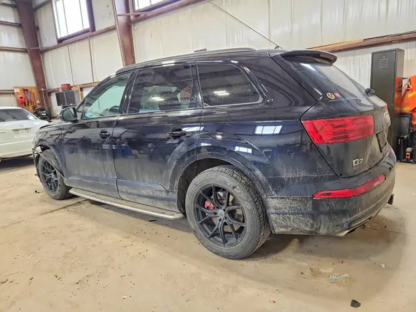 WA1LAAF71JD010576 2018 AUDI Q7 - Image 2