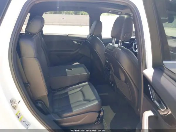 WA1LAAF71JD011615 2018 AUDI Q7 - Image 8