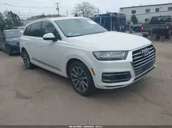 WA1LAAF71JD029063 2018 AUDI Q7