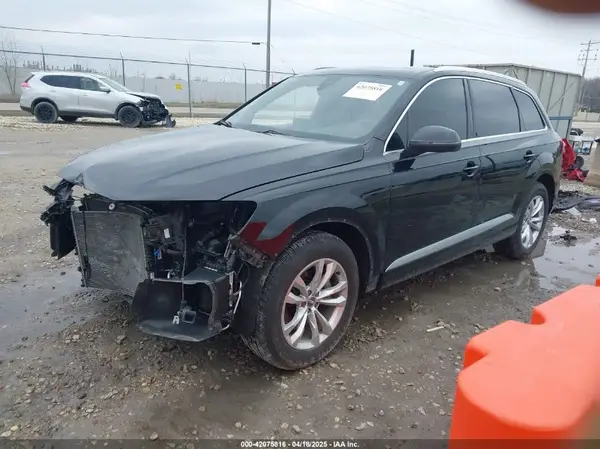 WA1LAAF71JD034960 2018 AUDI Q7 - Image 2