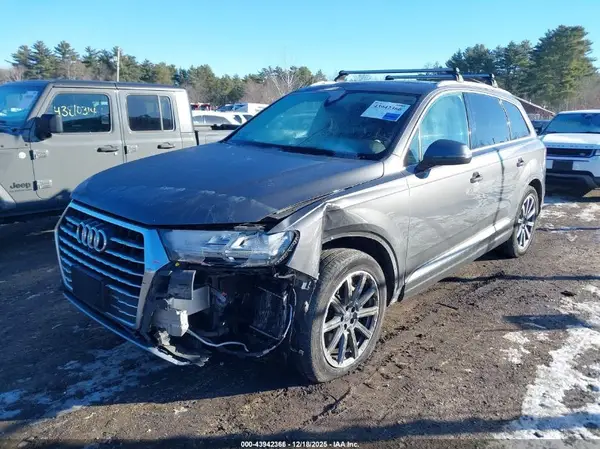 WA1LAAF71JD035686 2018 AUDI Q7 - Image 2
