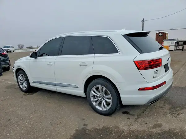 WA1LAAF71JD037261 2018 AUDI Q7 - Image 2