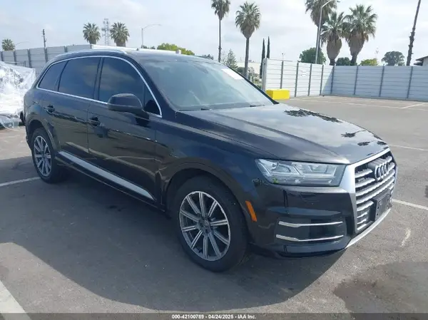 WA1LAAF71JD043867 2018 AUDI Q7 - Image 1