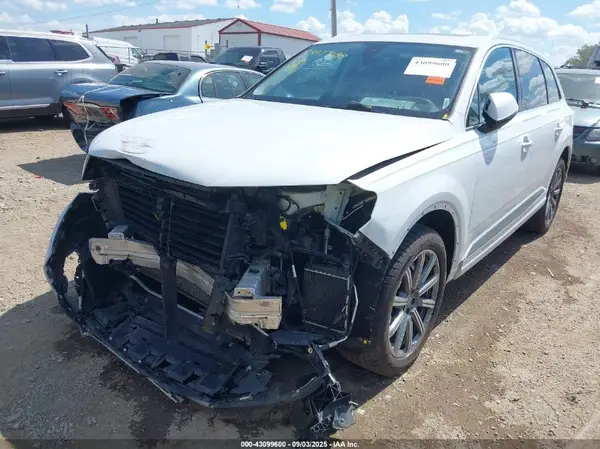 WA1LAAF71JD049149 2018 AUDI Q7 - Image 2