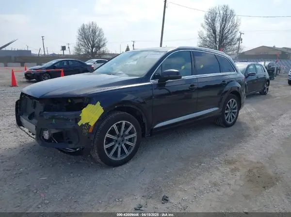 WA1LAAF71KD000972 2019 AUDI Q7 - Image 2