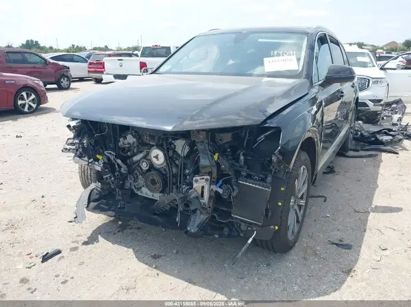 WA1LAAF71KD004813 2019 AUDI Q7 - Image 2